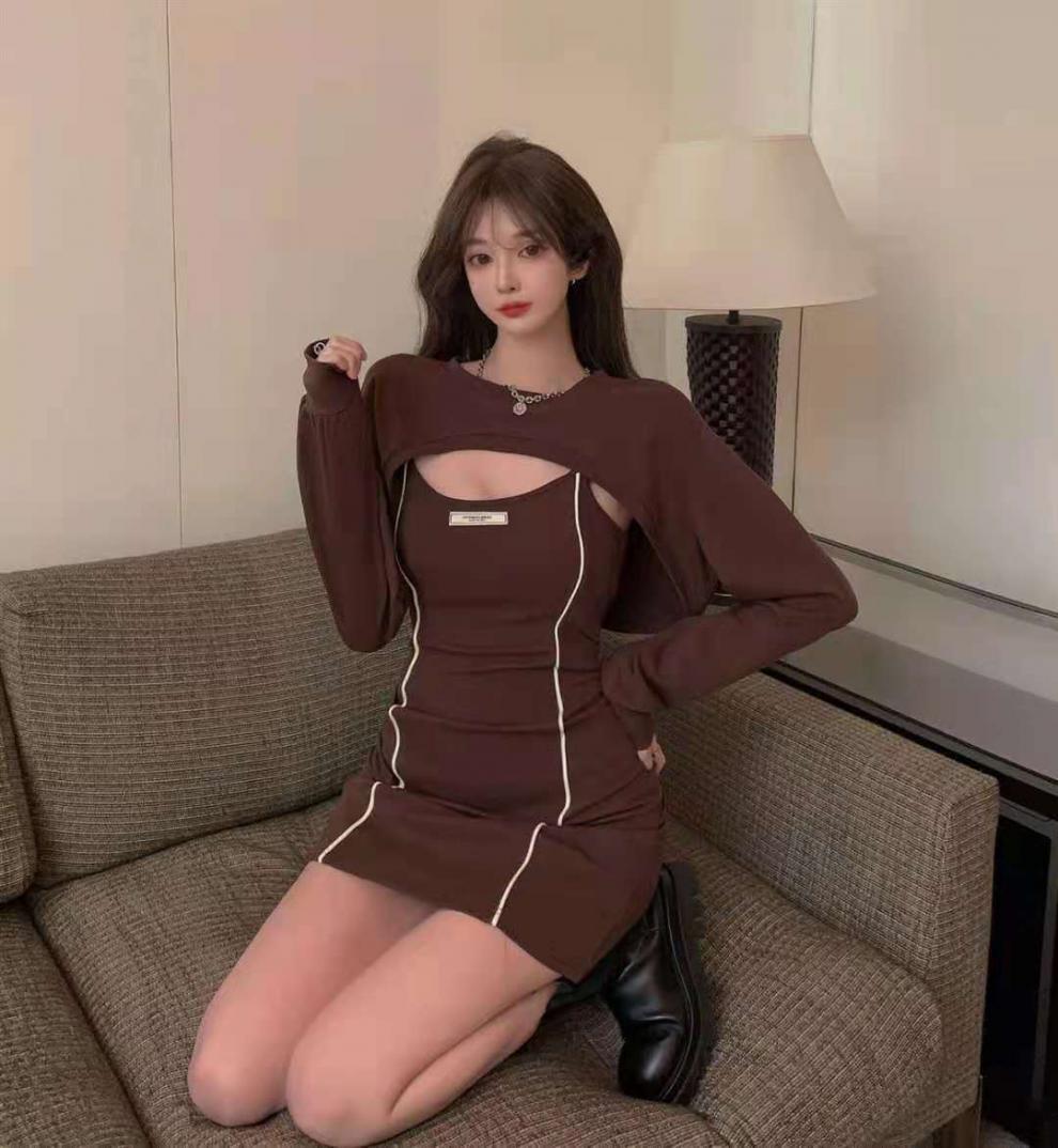 德绒吊带连衣裙女性感纯欲气质包臀短裙秋季新款打底裙子两件套装详情24