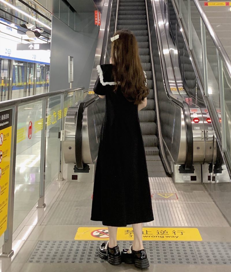 法式减龄娃娃领连衣裙大码夏装胖妹妹显瘦遮肉赫本风气质黑色长裙详情5