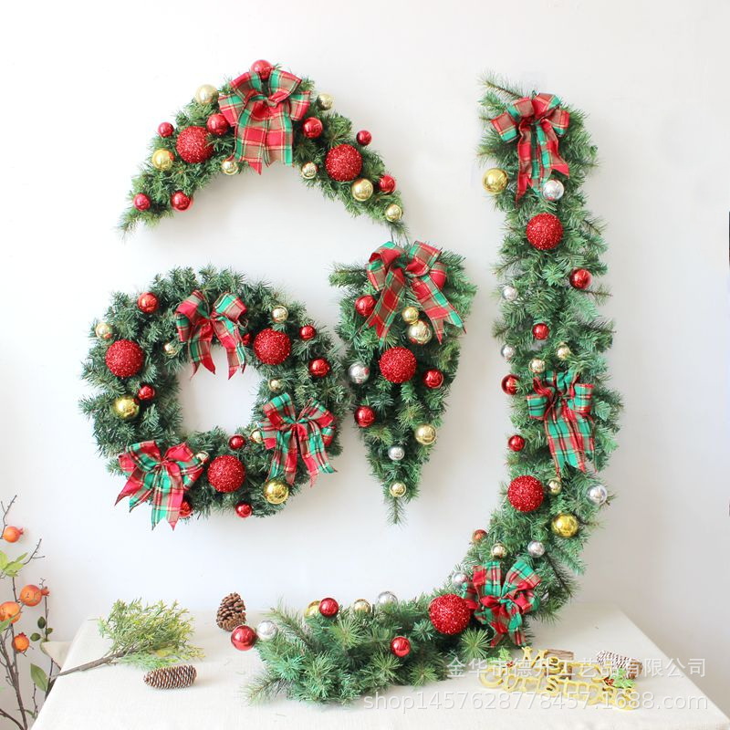 Desheng Cross-border E-commerce Factory supplies Christmas scene decorative hanging ornaments, garlands, PVC pine needles and decorative rattan strips pic 1