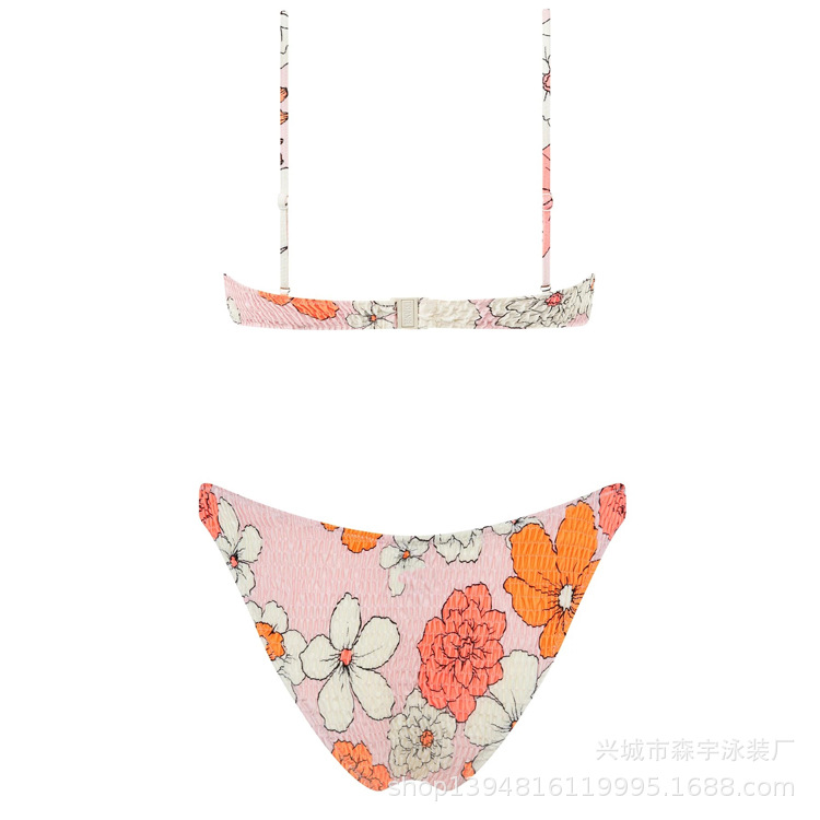 The 11-color INS triangular double-sided swimsuit with strapless and pleated designs from Europe and America has swept the new bikini style pic 27