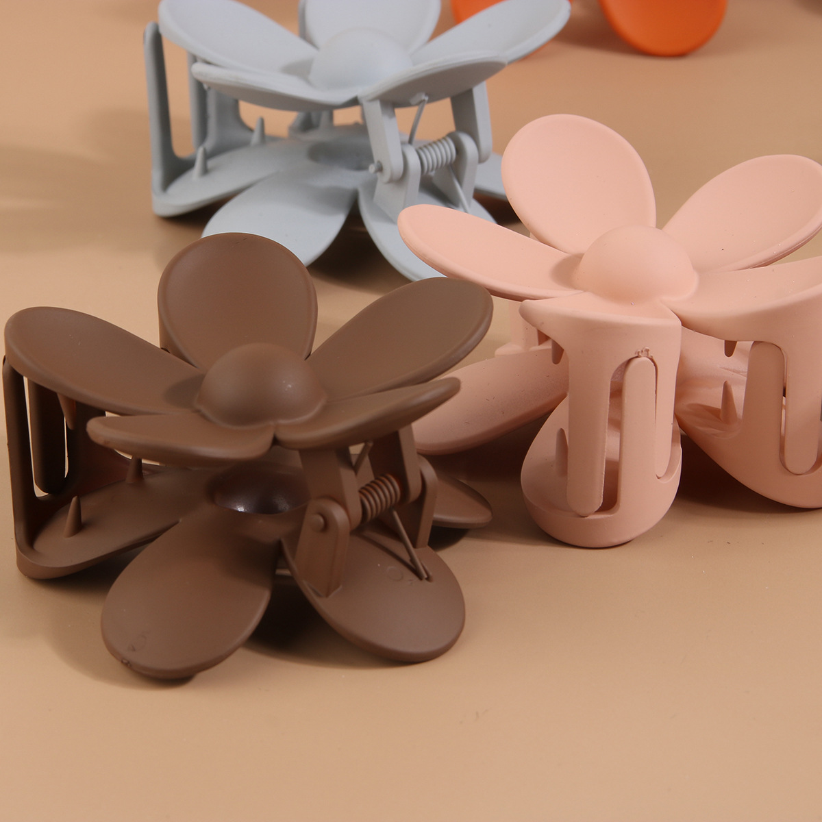 Guanyang ABS hair clip, flower clip, European and American Amazon fashion shark claw clip, not easy to break, can be used as a hair clip pic 18