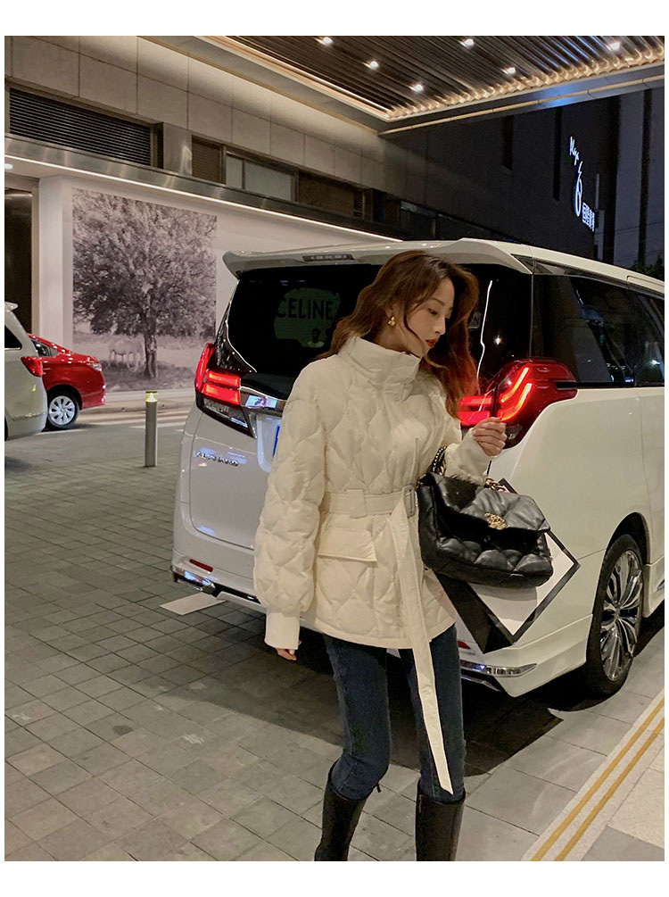 白色羽绒棉服女冬外套2022年新款轻薄收腰韩版欧货冬装短款面包服详情24