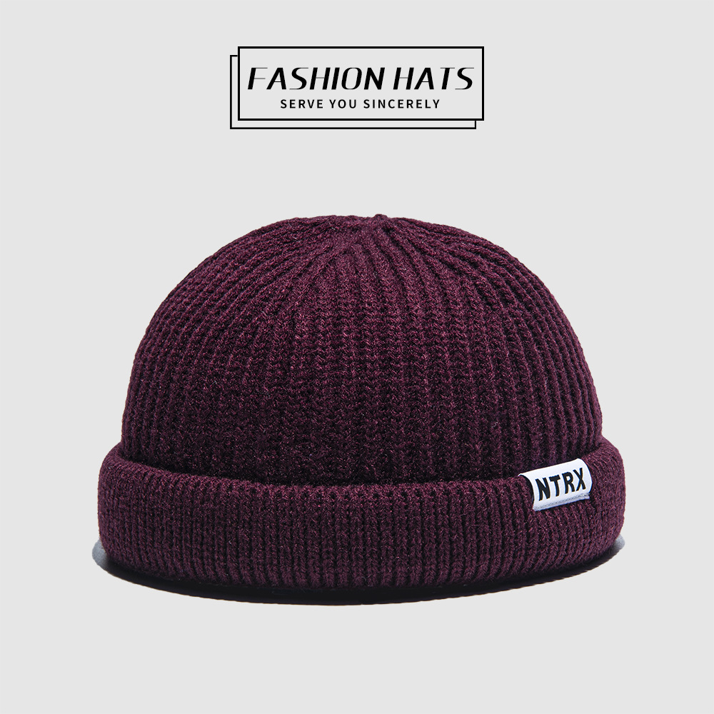 For the autumn and winter of 2021, men and women are wearing Korean-style outdoor casual hats without brims, with rolled edges and round top warp knitted caps pic 6