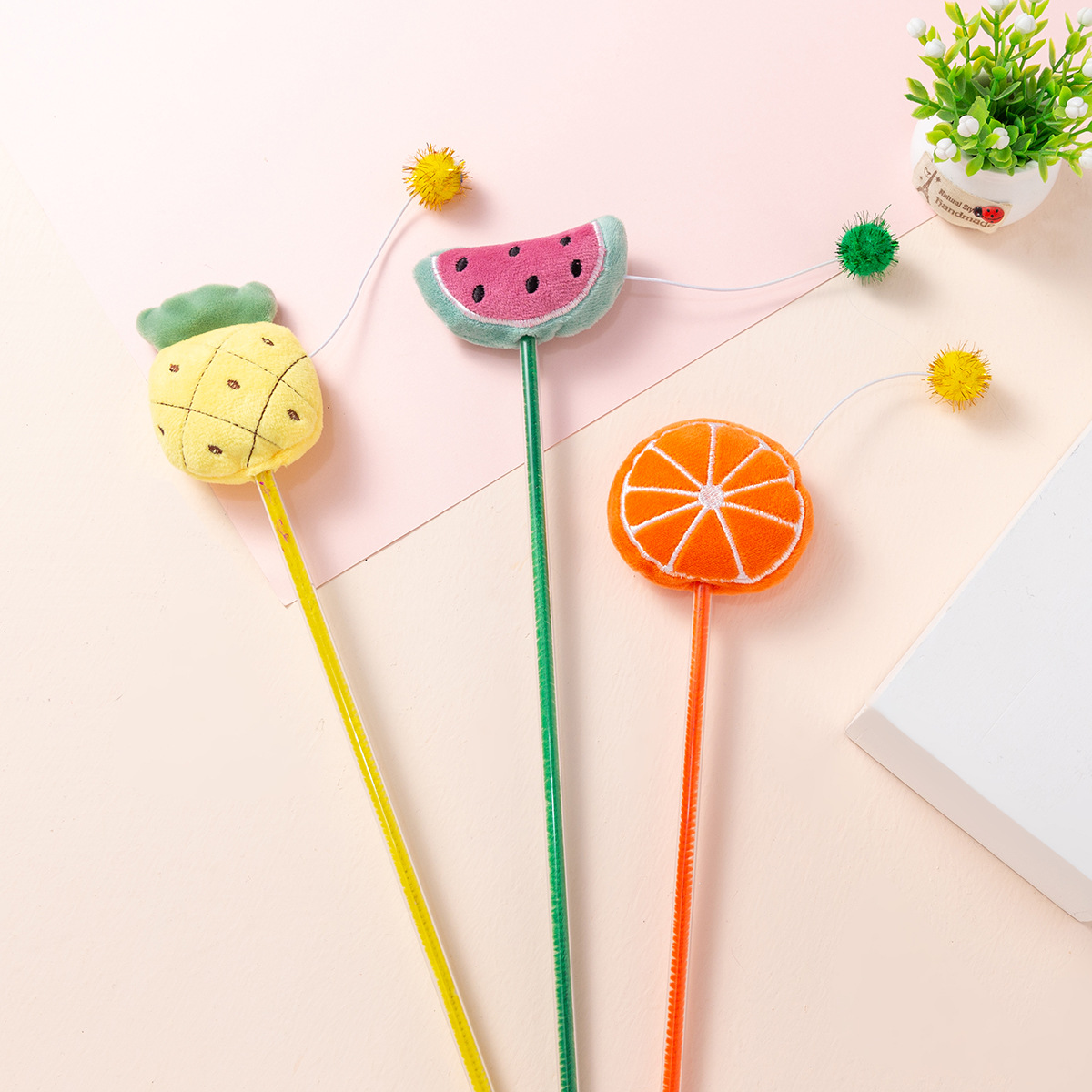The fruit series cat toy sticks and cat toys contain catnip, an interactive pet product for cats to chew and enjoy themselves pic 34