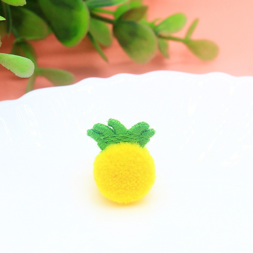 跨境新款创意彩色开司米毛球仿真水果菠萝樱桃自嘲熊帽子配件详情5