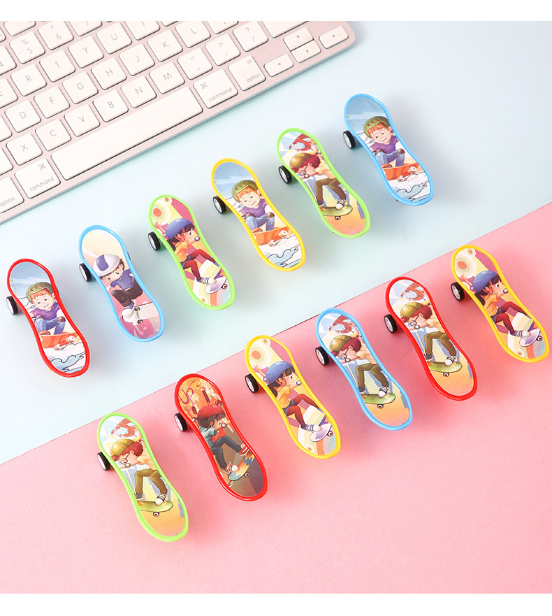 滑板回力车迷你回力手指滑板模型儿童益智玩具幼儿园学生奖品礼物详情12