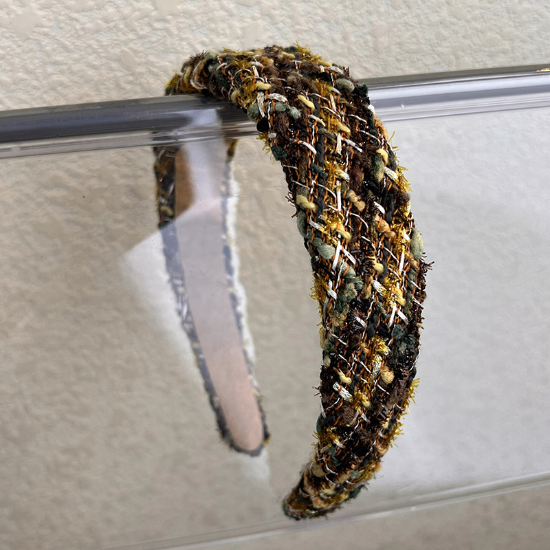 This is a new 2023 retro wide-brimmed high-top hairband with a chanel-style tweed for women, exuding an atmosphere of autumn and winter pic 14