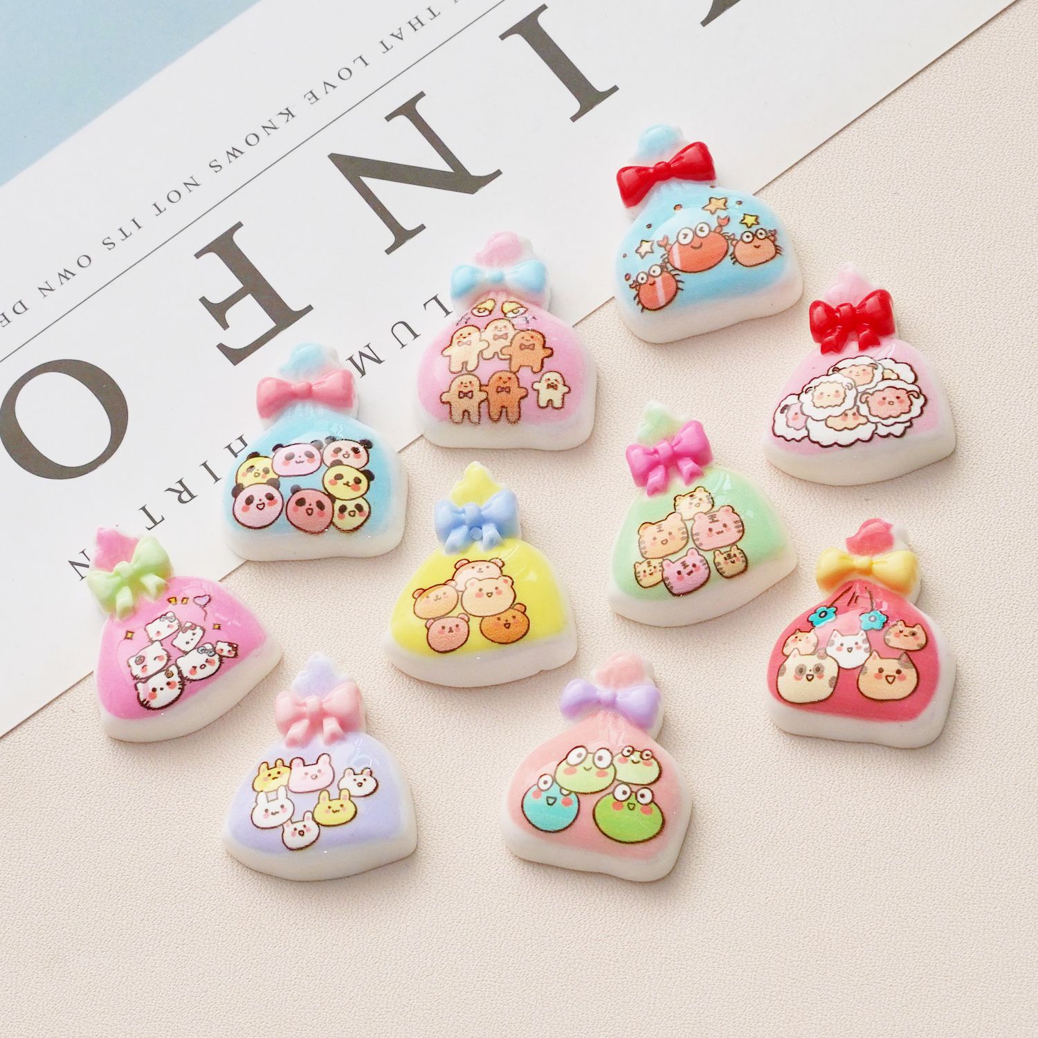 Pearlescent bell ~ New colorful lacquered pet bell keychain, mobile phone chain, bell diy accessory material pendant pic 2