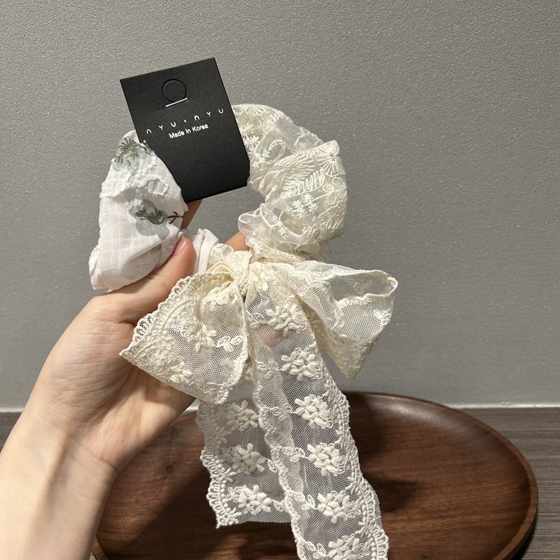 A new French spring and summer collection featuring simple and fresh lace floral prints, detachable bow ribbons, large intestine hair bands, and versatile hair ties for women pic 9