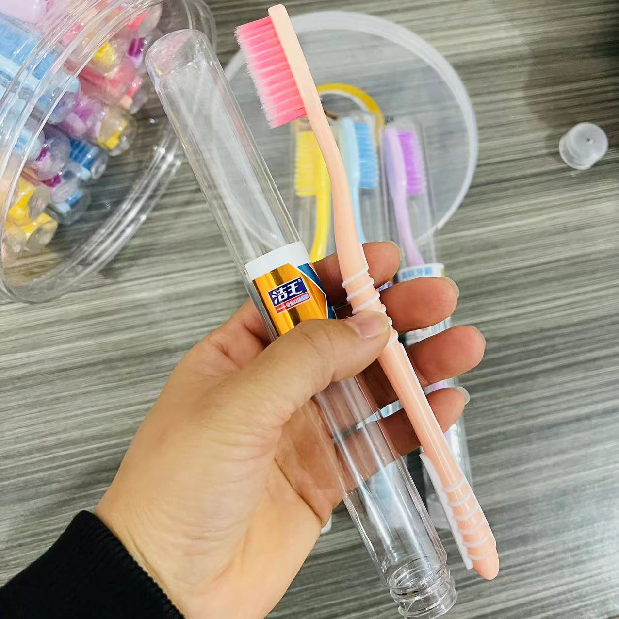 ZH-127 bucket toothbrushes, adult soft-bristled toothbrushes, personal cleaning portable travel household toothbrushes, one-yuan store supply pic 5