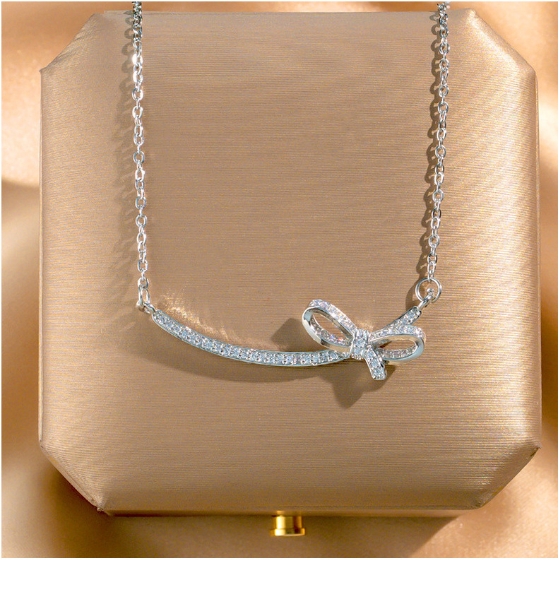 日韩轻奢设计感银色钛钢项链女ins潮小众百搭网红锁骨链高级颈链详情10