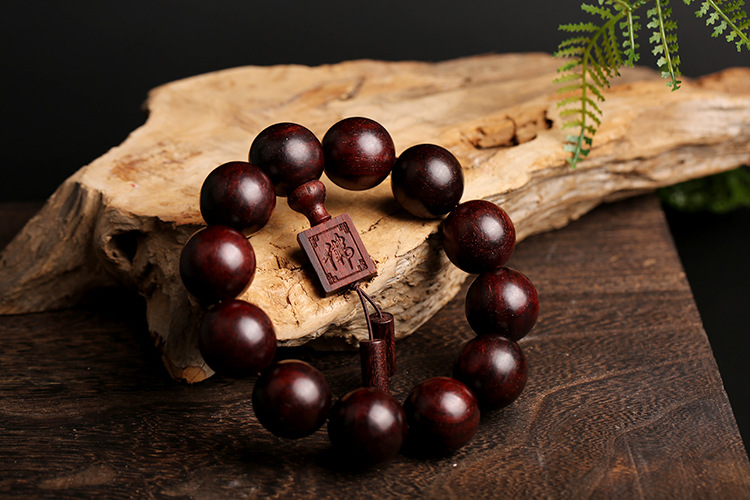 Zambian blood sandalwood Buddhist prayer bead bracelet 20MM imitation Indian Golden Star small-leaf red Sandalwood bracelet manufacturer wholesale pic 7