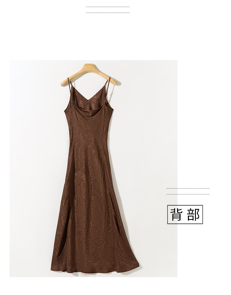 2025春夏新中式提花吊带裙山海龙纹花型时尚设计感v领垂感连衣裙详情13