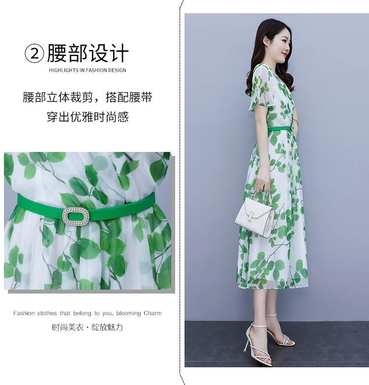 This fresh and elegant chiffon floral dress is a new early autumn style with a tie that cinches the waist and slimming the figure. It is a fashionable and youthful long dress for summer pic 5