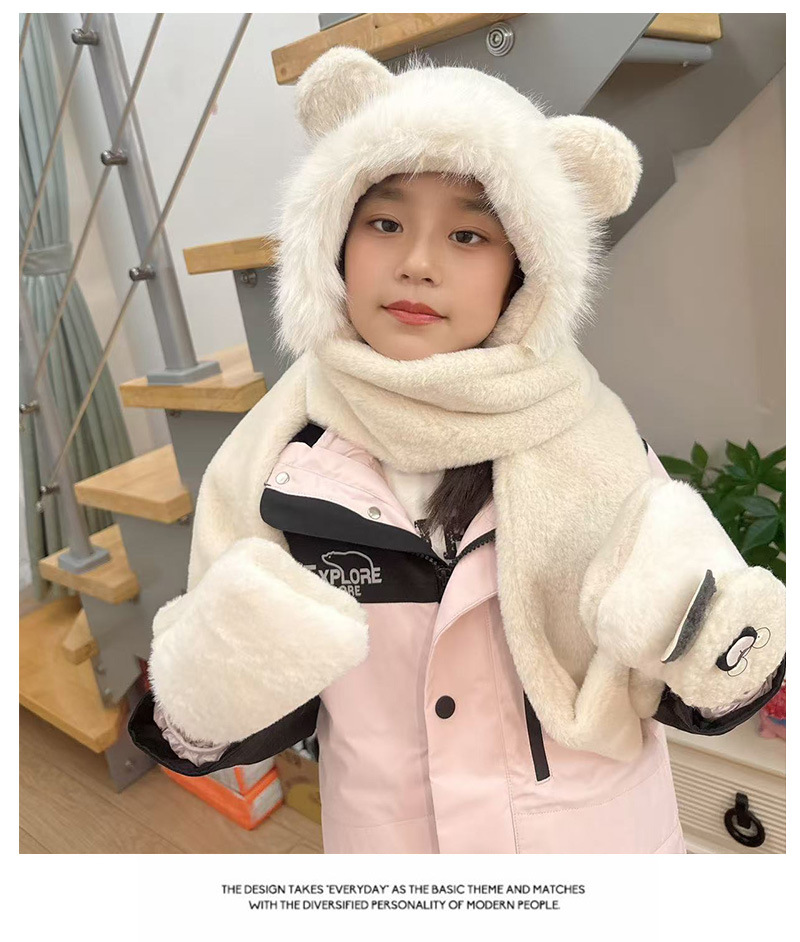 A three-piece set of cute plush hat and scarf for girls in winter 2024, a Korean-style, thickened and fleece one-piece warm hat pic 9