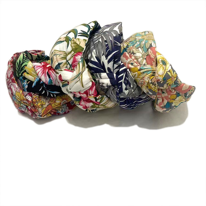 Korean-style versatile pleated hair accessories, cross-border European and American large intestine headbands, retro French satin facial hair clips, headwear and hair bands pic 5