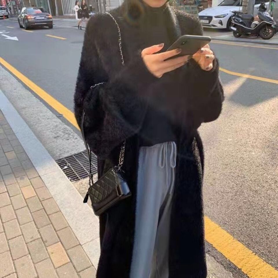 2023 Spring and Autumn laid-back and loose, knee-length, thickened, pure imitation mink fleece knitted sweater cardigan for women pic 57