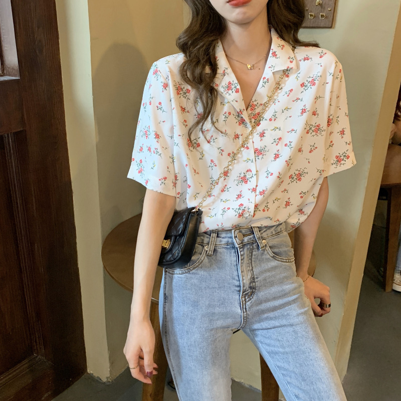 2022夏季韩版新款显瘦清纯印花西装领短袖衬衫上衣女装学生风详情7