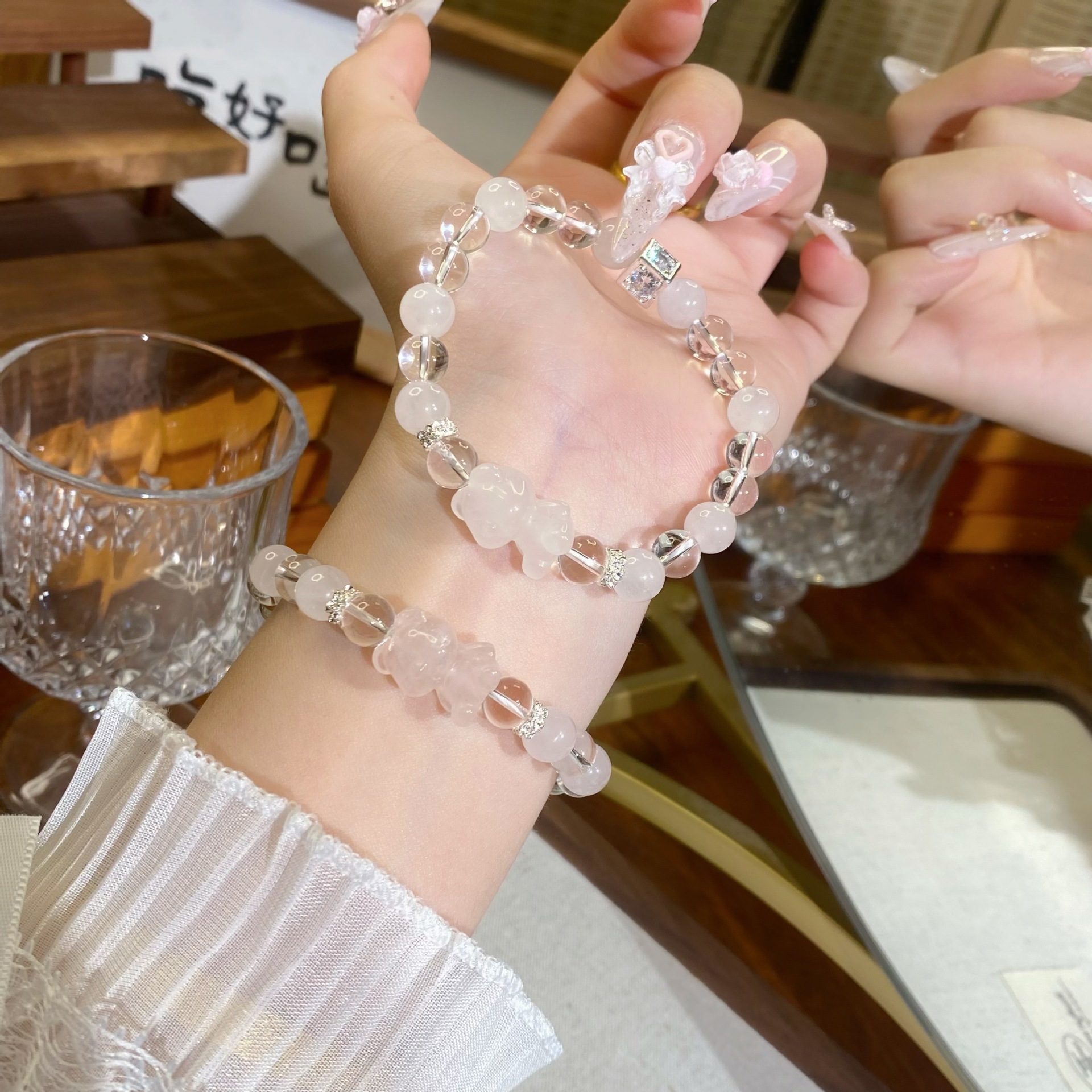 2025 Fresh and Natural Stone Powder Crystal Original Handmade White Crystal Bear Bracelet, source factory, fashionable bracelet pic 2