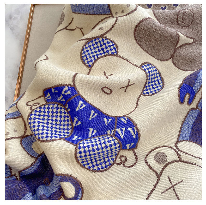 The 2022 autumn and winter new shawl bestseller, the trendy brand Bear faux cashmere scarf, is fashionable and versatile for women, sold directly by the manufacturer pic 5