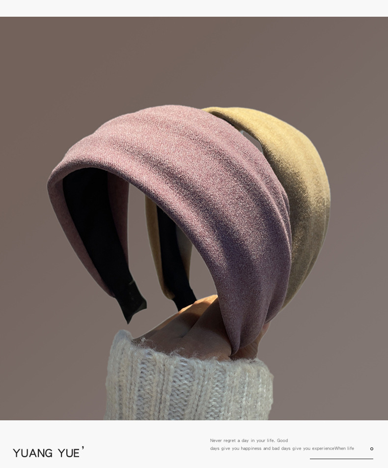 French-style popular hair bands and hairpins with wide edges, retro autumn and winter headwear, versatile, high-end solid color hair and face wash accessories, fashionable pic 4