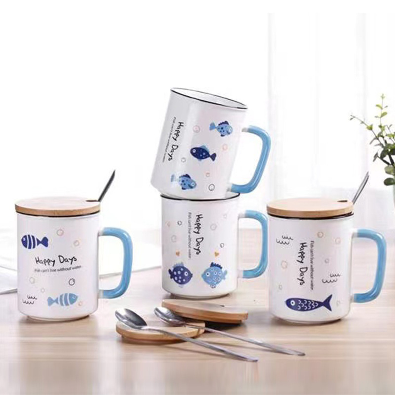 卡通陶瓷马克杯带竹盖带柄勺套装创意蓝色小鱼陶瓷杯时尚早餐杯家用办公室休闲杯个人商务礼品详情1