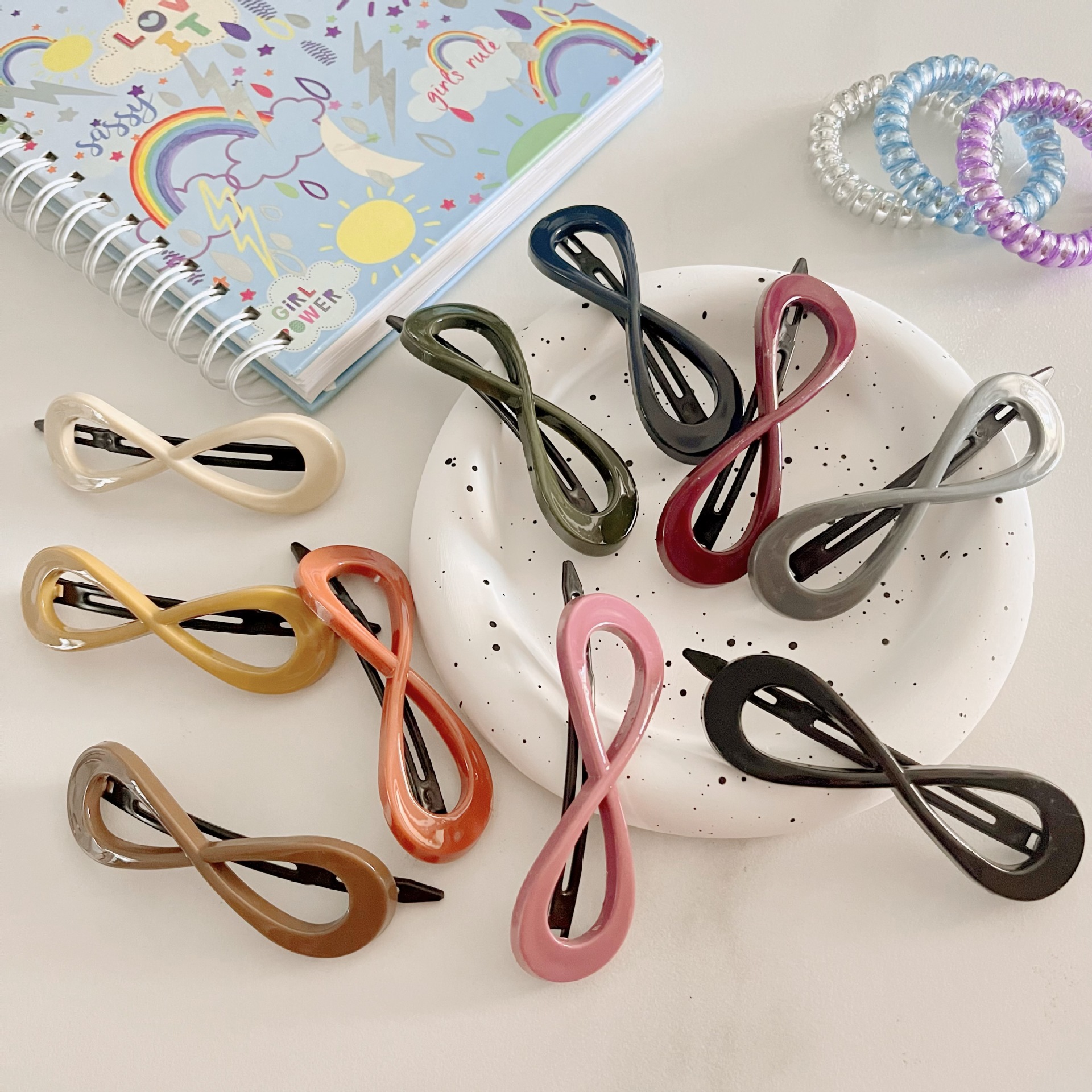 The same style of top clip in Dongdaemun, South Korea, colorful one-piece clip, ins Hyuna frog clip, versatile girl bangs hair clip pic 1