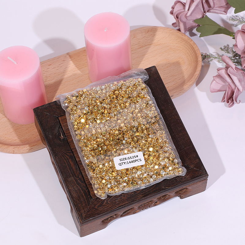 Self-owned brand, brand undetermined, Czech glass oil drip sequin accessories, irregular-shaped single claw hand-sewn golden claw diamond glass jewelry, DIY handcrafted accessories, wholesale in stock pic 6