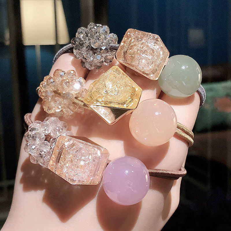 The new Korean version of the stylish and elegant hair tie for women, the bun hairstyle, the popular ponytail, and the simple square hair band for a good woman pic 7
