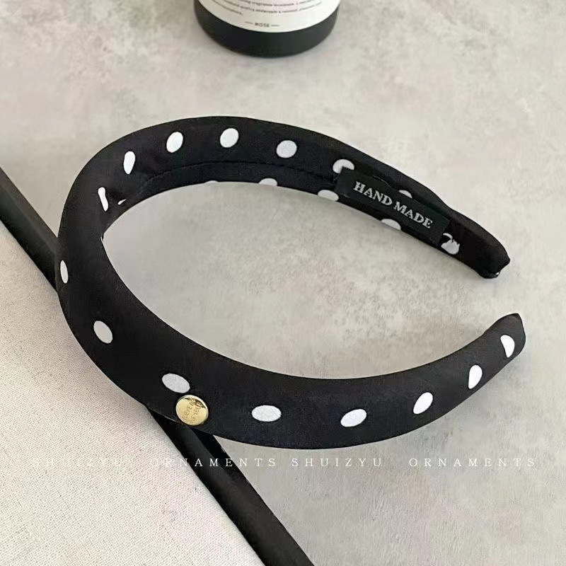 A versatile polka dot chanel-style fashionable hair band for Internet celebrities, a light luxury hair accessory for women, a wide-brimmed and stylish Korean-style headband pic 5