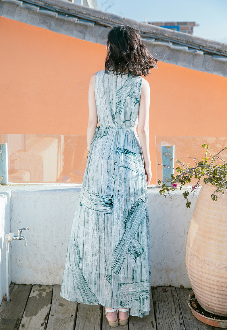 Bohemian dress Summer new women's wear waist-cinching and slimming dress Long dress printed beach dress seaside vacation pic 20
