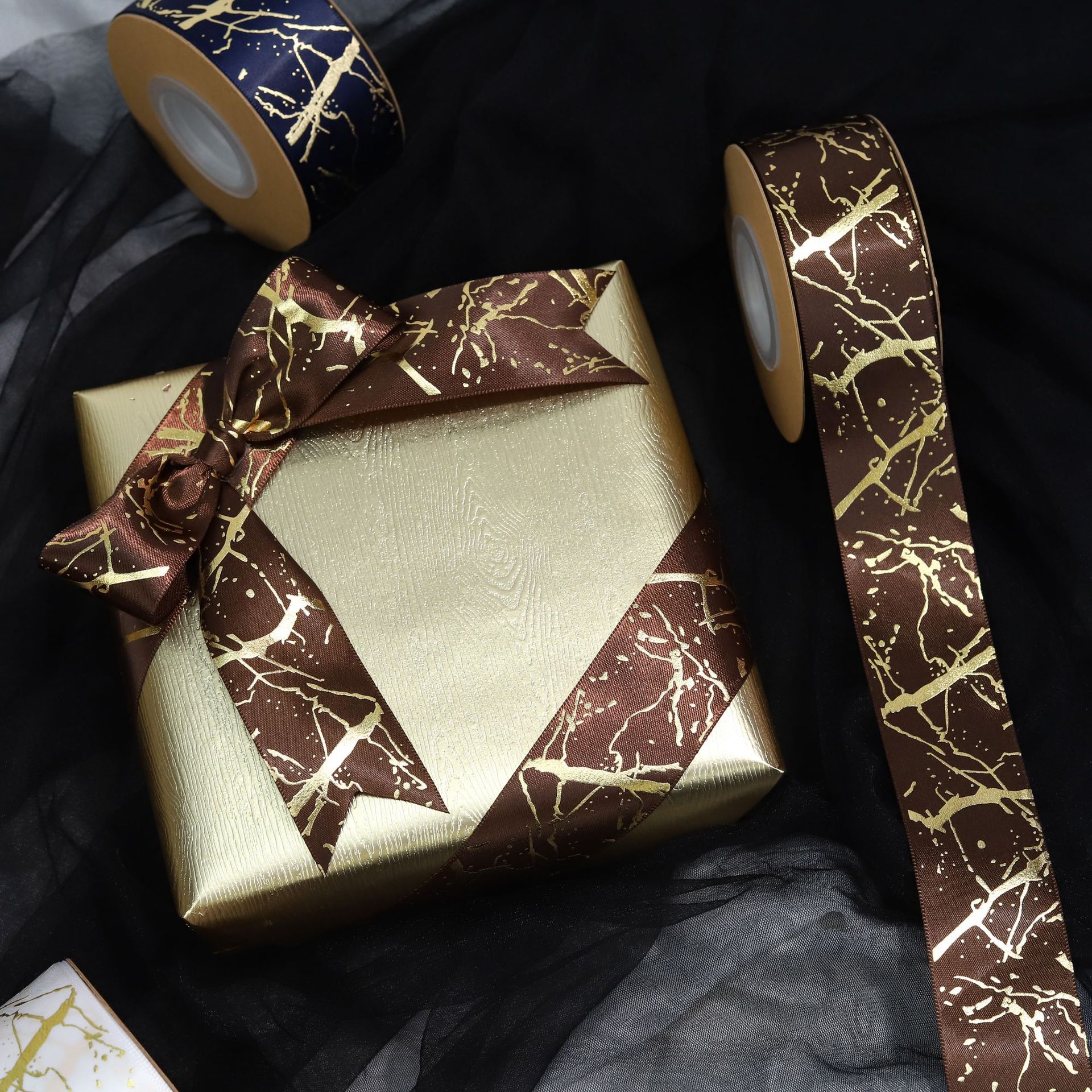 Lu De 2.5CM webbing with gilding, irregular pattern logo, white ribbon gilding, cake gift box, bow pic 15