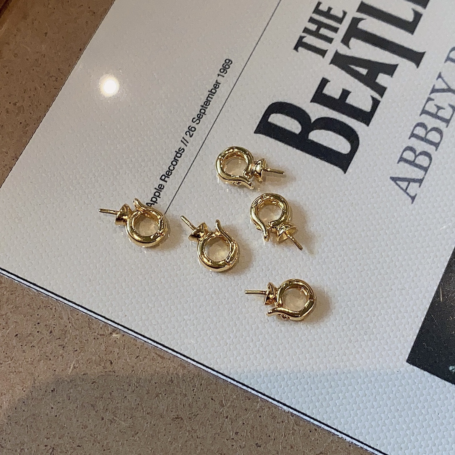 18k金饰瓜子扣吊坠扣手链空托珍珠扣占扣饰品diy配件新款详情7