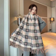 韩版秋冬季加厚女士格子围巾长款保暖仿羊绒流苏围巾披肩厂家批发详情34
