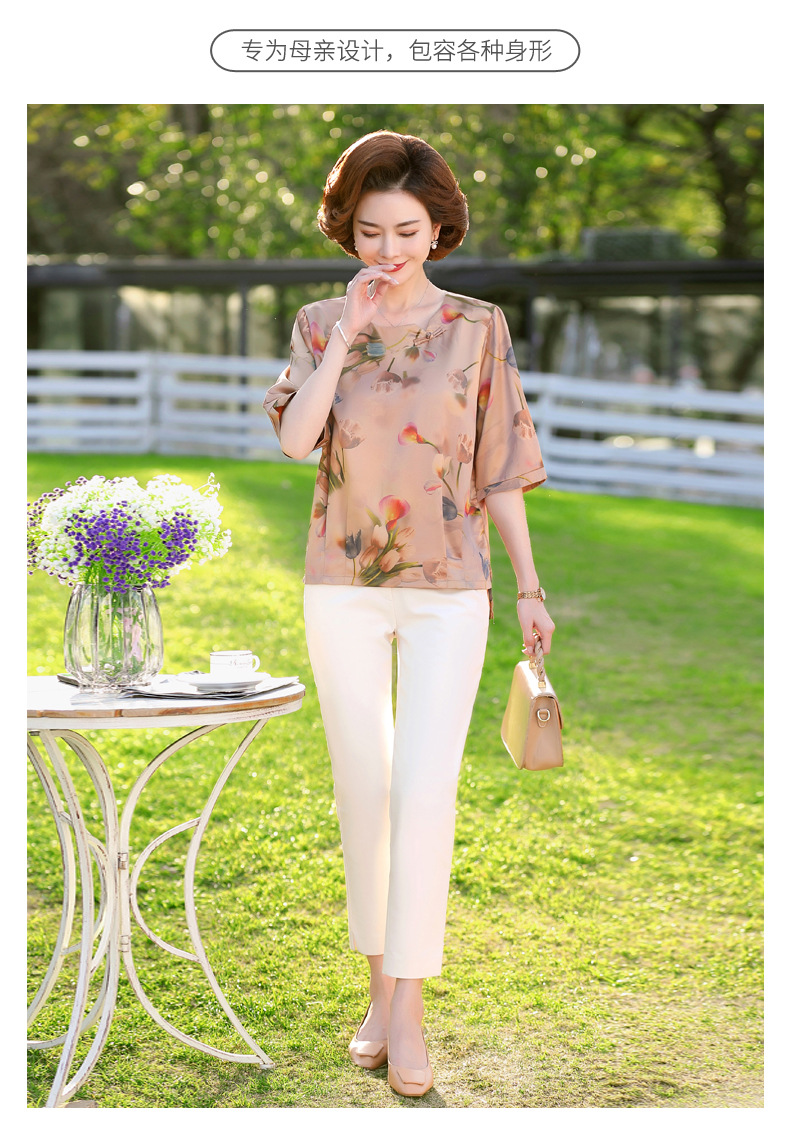 New fashionable chiffon short-sleeved T-shirt for middle-aged and elderly mothers in summer, elegant top for middle-aged women, and trendy floral mini shirt pic 53