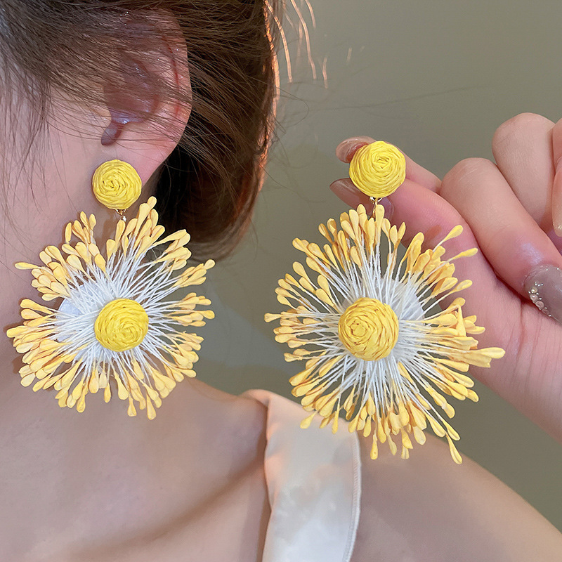 Silver needle yellow flower tassel stud earrings, super fairy-like spring and summer sweet earrings, fashionable, light luxury and high-end earrings for women pic 22
