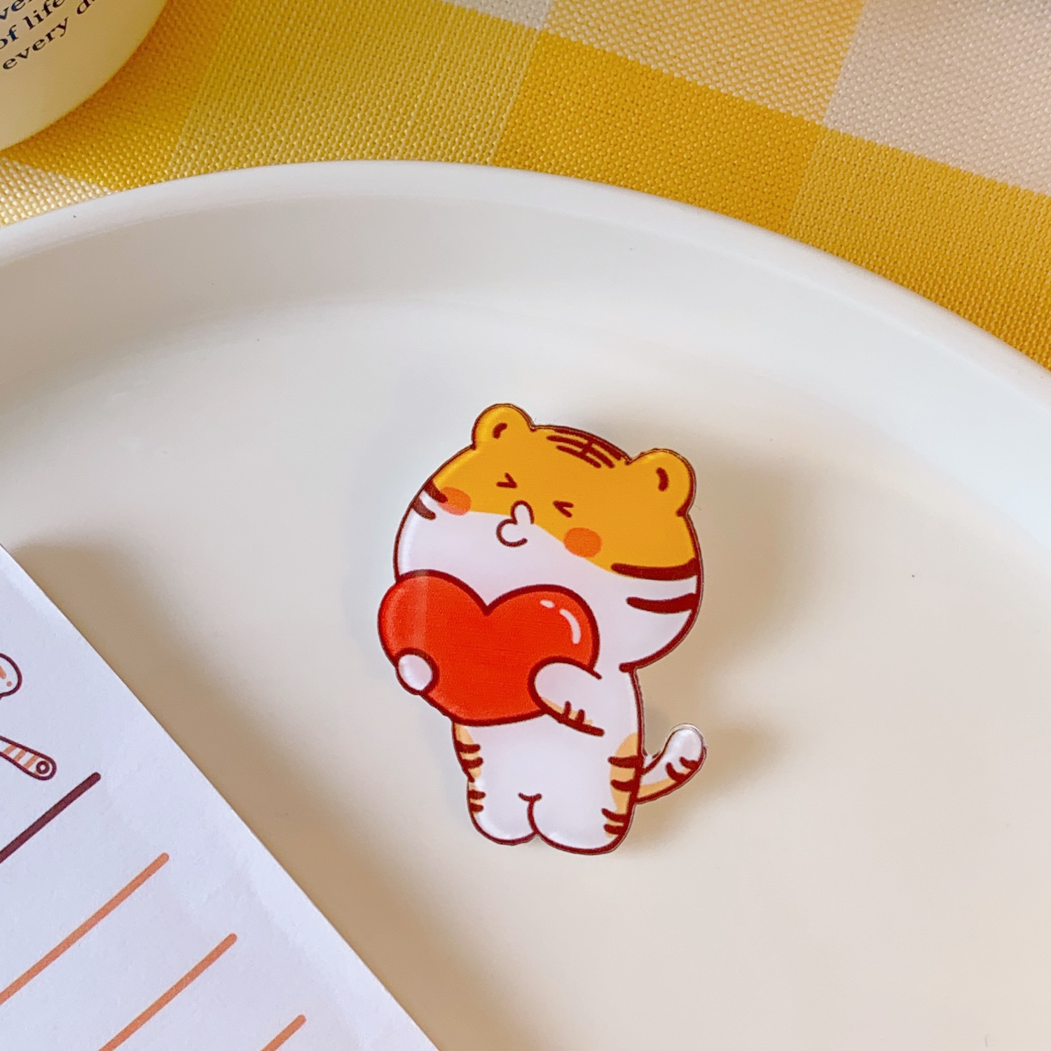ins风潮可爱甜美小老虎亚克力胸针包包服装装饰配饰卡通创意徽章详情32