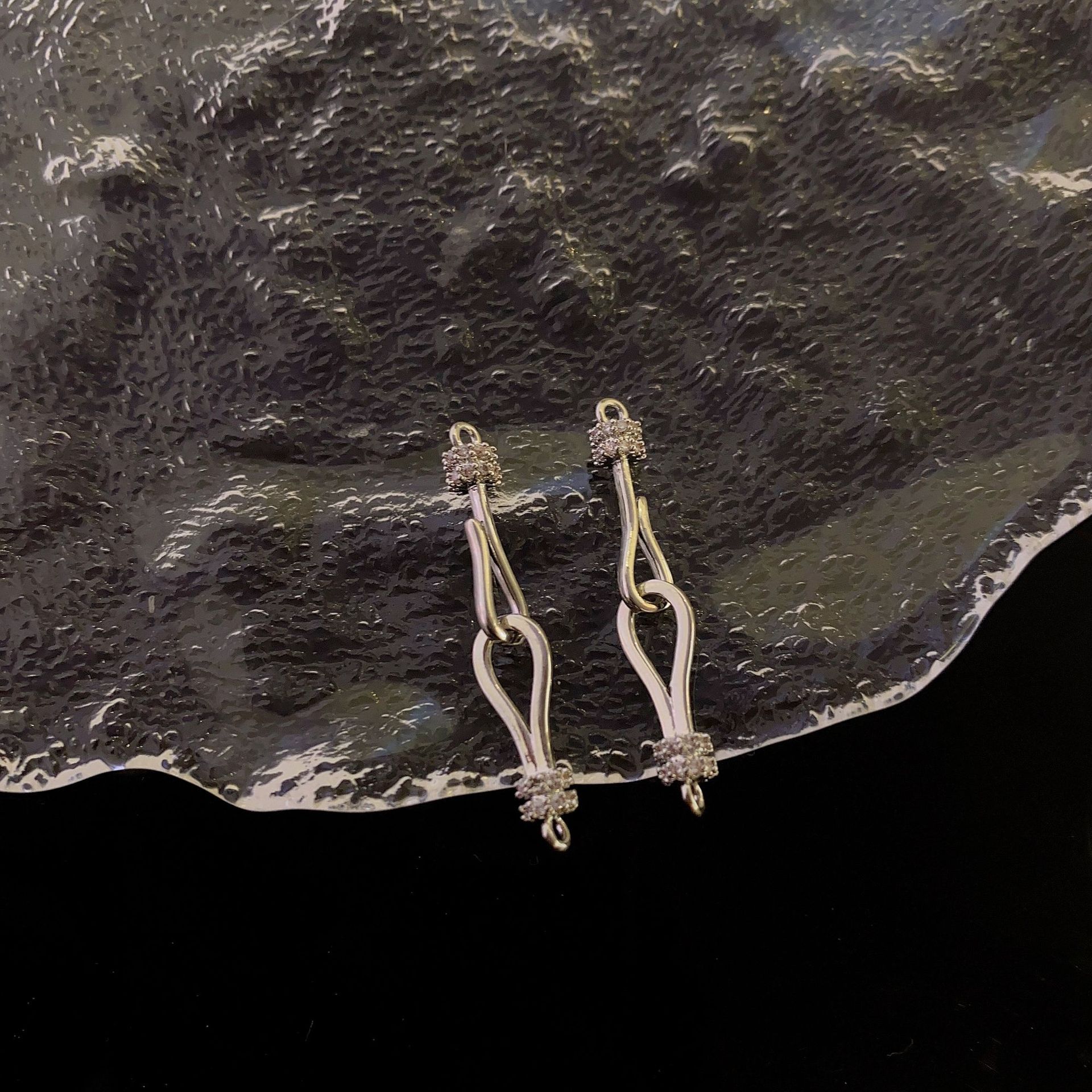 DIY zircon figure-eight buckle micro-inlaid zircon niche design bracelet, necklace, sweater chain, button accessory style pic 17