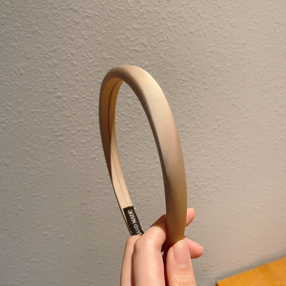 A light luxury and high-end satin fine-edge sponge hairband for women, a solid color high headband for the top of the head, a new trendy style in 2023 pic 42