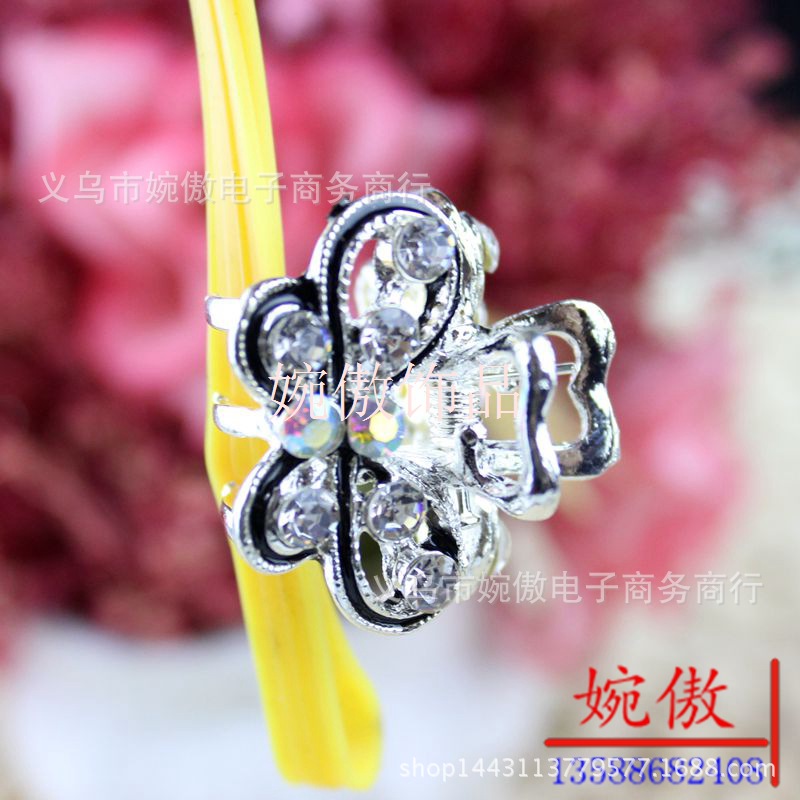 Alloy diamond-encrusted small claw clips, grab clips, hair clips, gold and silver, Yiwu two-yuan store small commodity headwear wholesale pic 6
