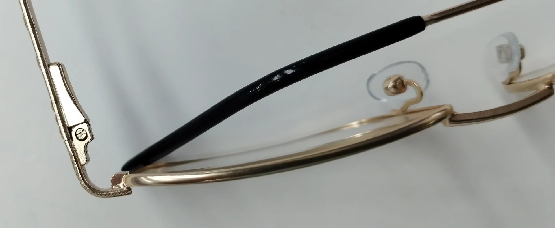 2024新款金属弹簧脚防蓝光老花镜 中年专用厂家直销老花眼镜批发 老年人阅读镜批发详情4