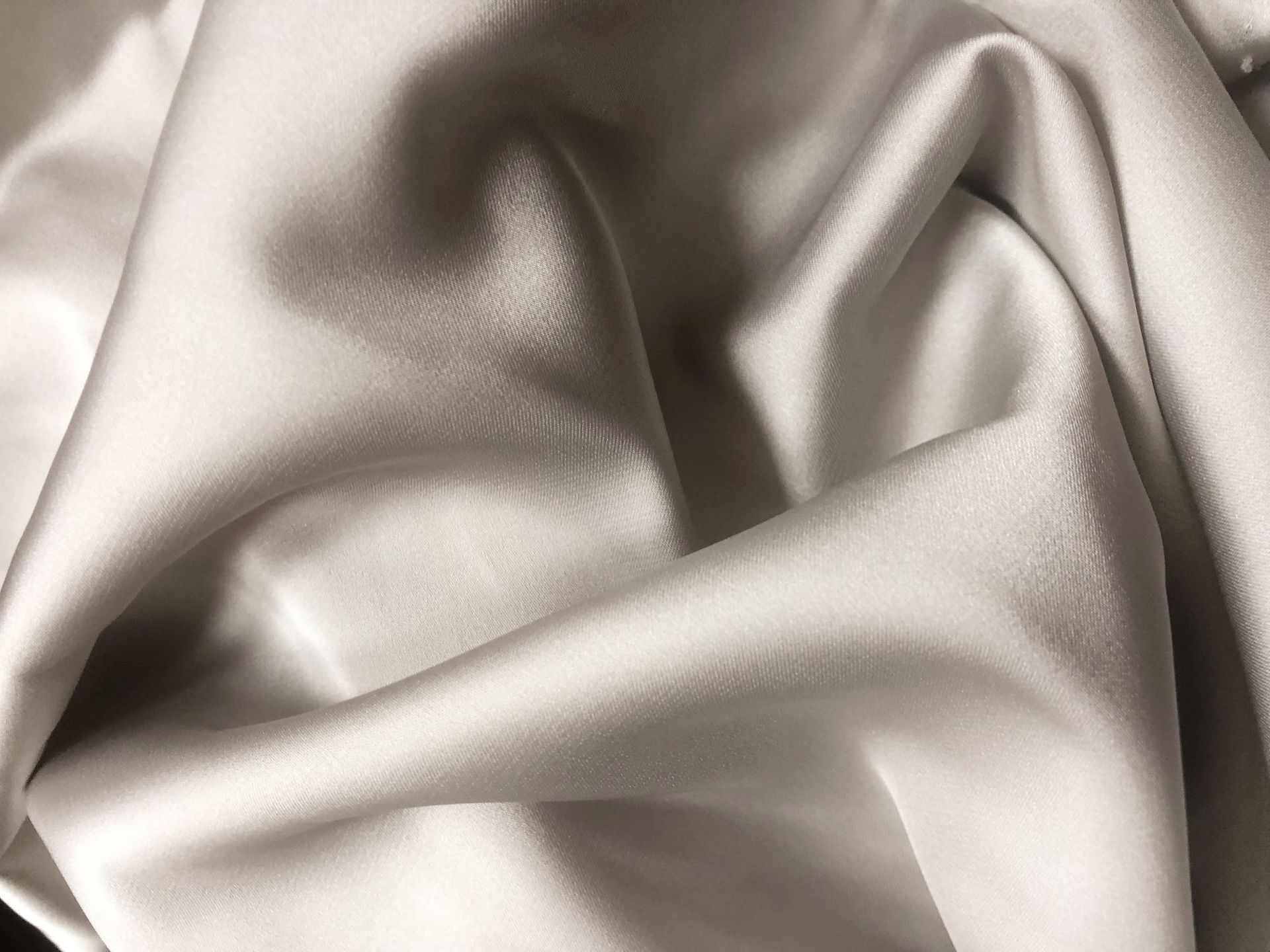 Elastic satin chiffon fabric for spring, summer and autumn trendy fashion underwear dress fabric, silk-like sleeping dress fabric pic 3