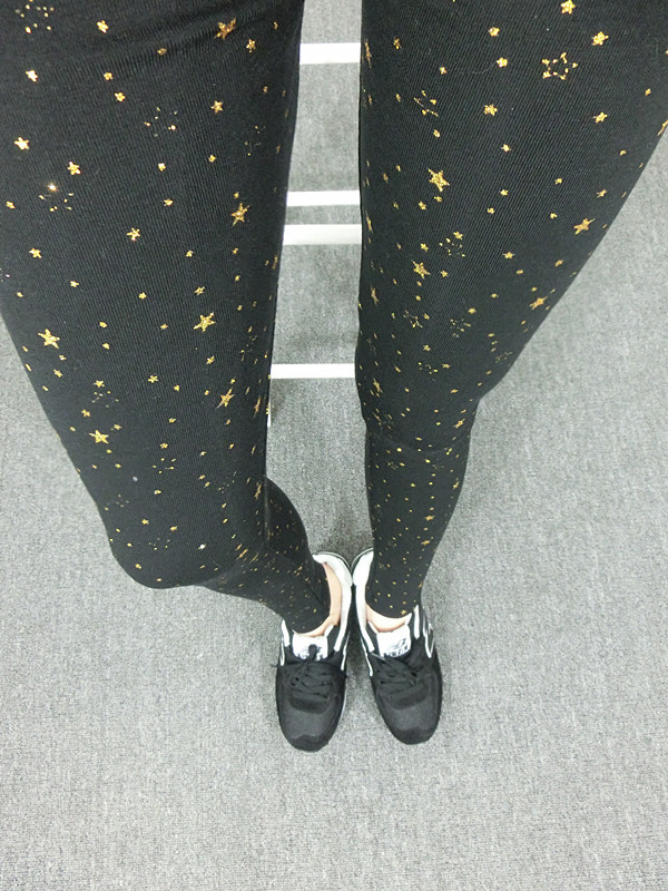 The new basic slimming style from Dongdaemun, South Korea, featuring star-studded nine-inch skinny leggings pic 52