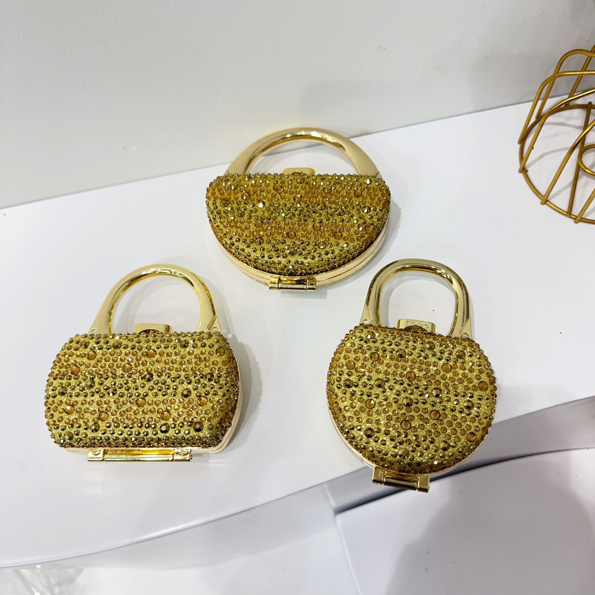 迷你包口红包女2025新款跨境外贸镶钻斜挎小包装饰包儿童包女包包详情6