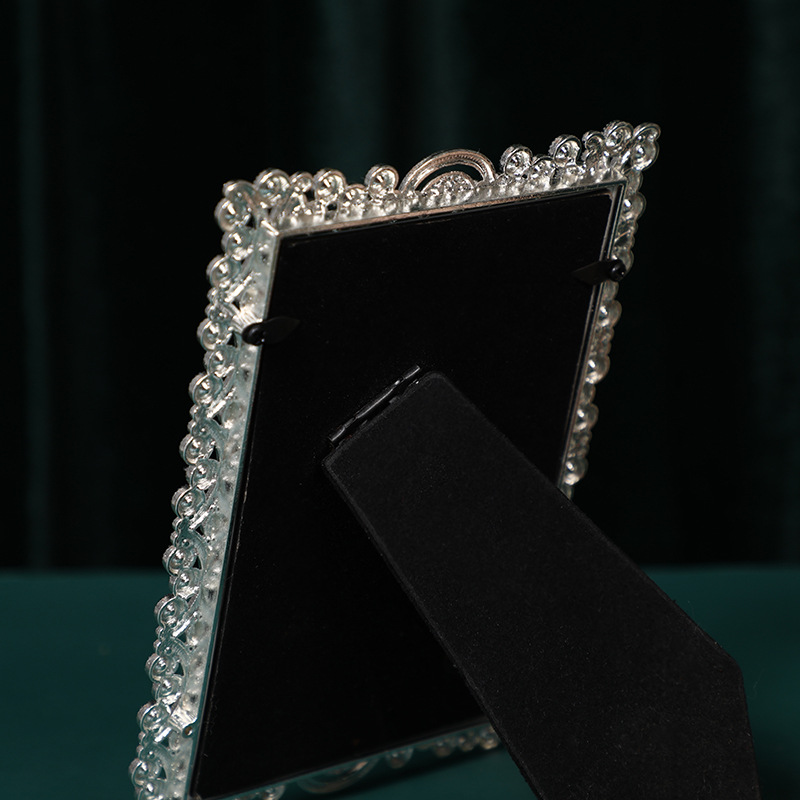 European-style white hollowed-out diamond-encrusted photo frame home creative photo album display stand, 6-inch and 10-inch living room decoration display stand photo frame pic 4