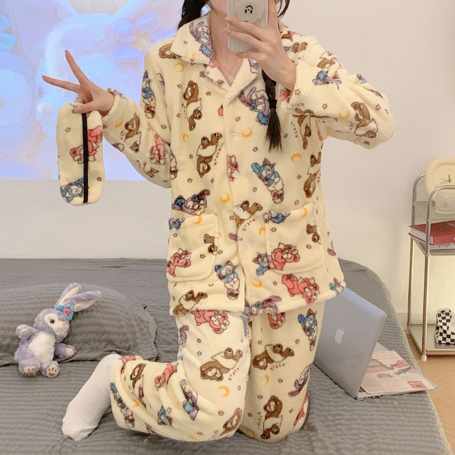 冬季法兰绒女士睡衣翻领开衫长袖长裤少女卡通可爱保暖家居服套装详情10