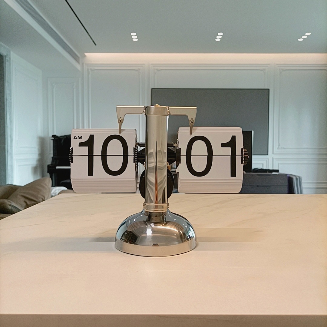 Factory direct sales of European-style automatic page-turning clocks, retro and simple home living room table clocks, small balances, mechanical page-turning clocks pic 17