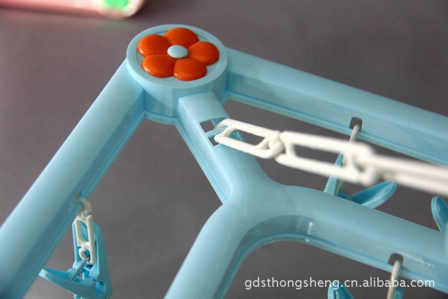 专业生产日用塑料晒架 24夹正方形晒衣架 PP晒架详情4