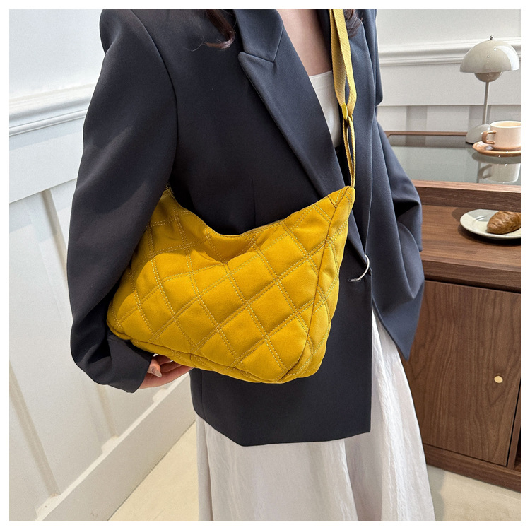 菱格绣线潮小众饺子包女2020新款仙女百搭腋下包时尚纯色单肩小包详情20