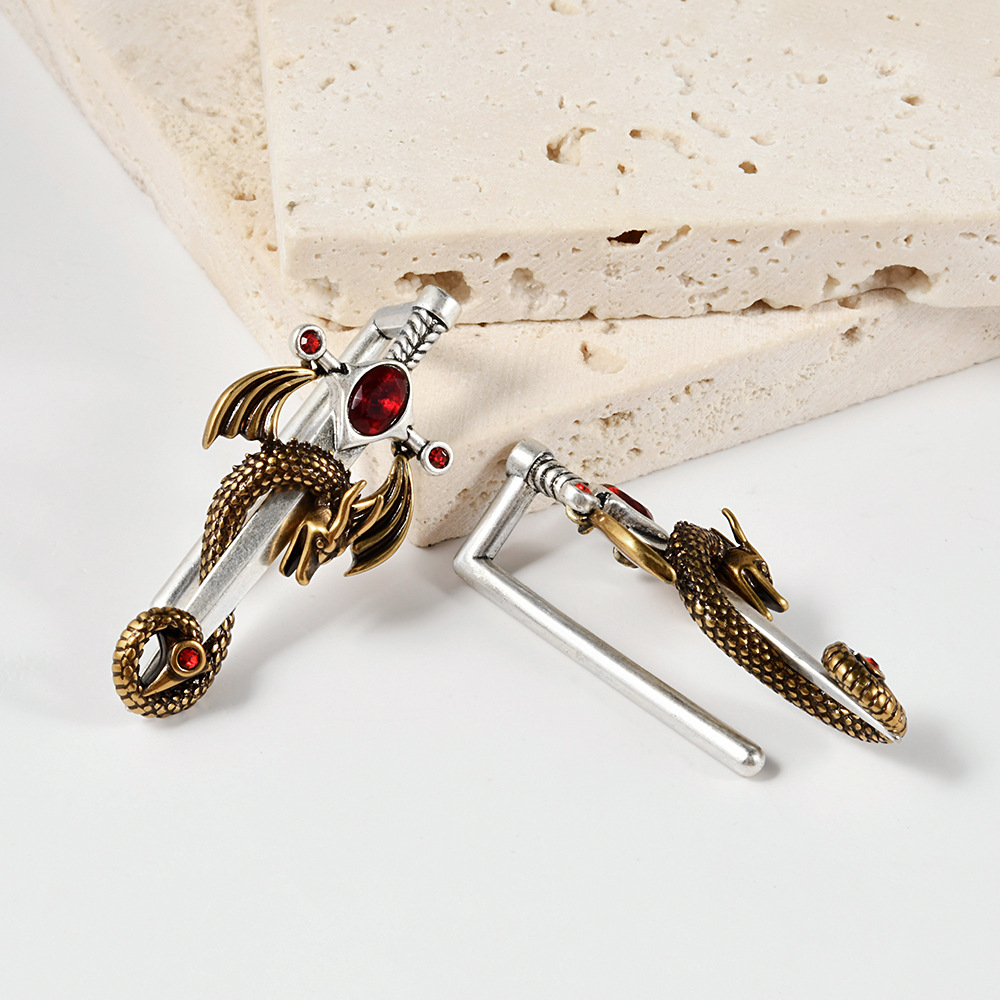 跨境朋克翼龙缠绕剑大尺寸耳廓 古金十字红钻耳垂耳挂铜穿刺饰品详情14